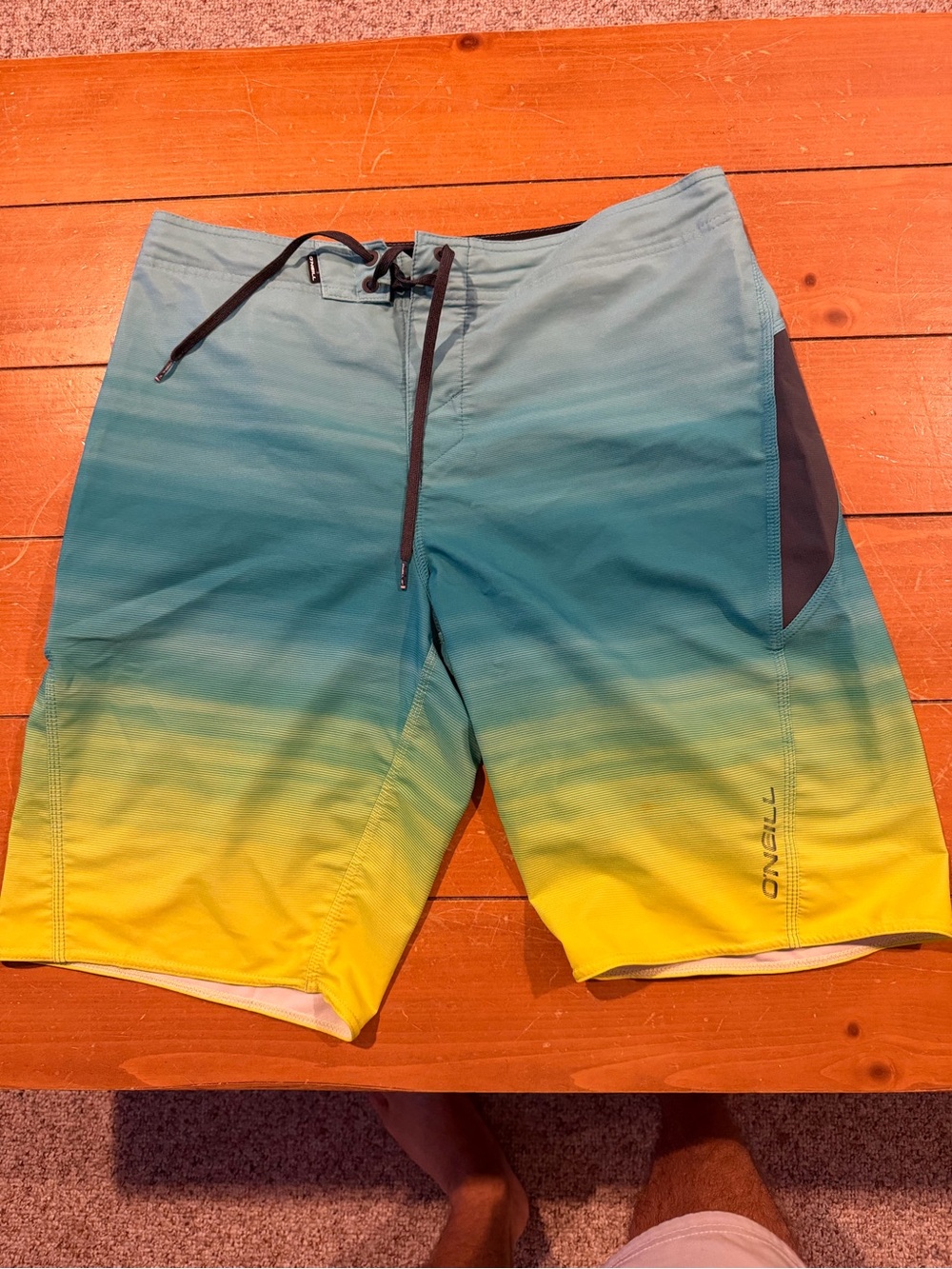 O'Neill Men's Teal to Yellow Gradient Board Shorts